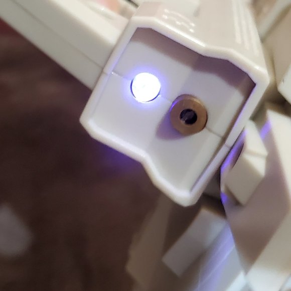 Millennium Falcon Star Wars Handheld Light and Sound Gun - Picture 2 of 10